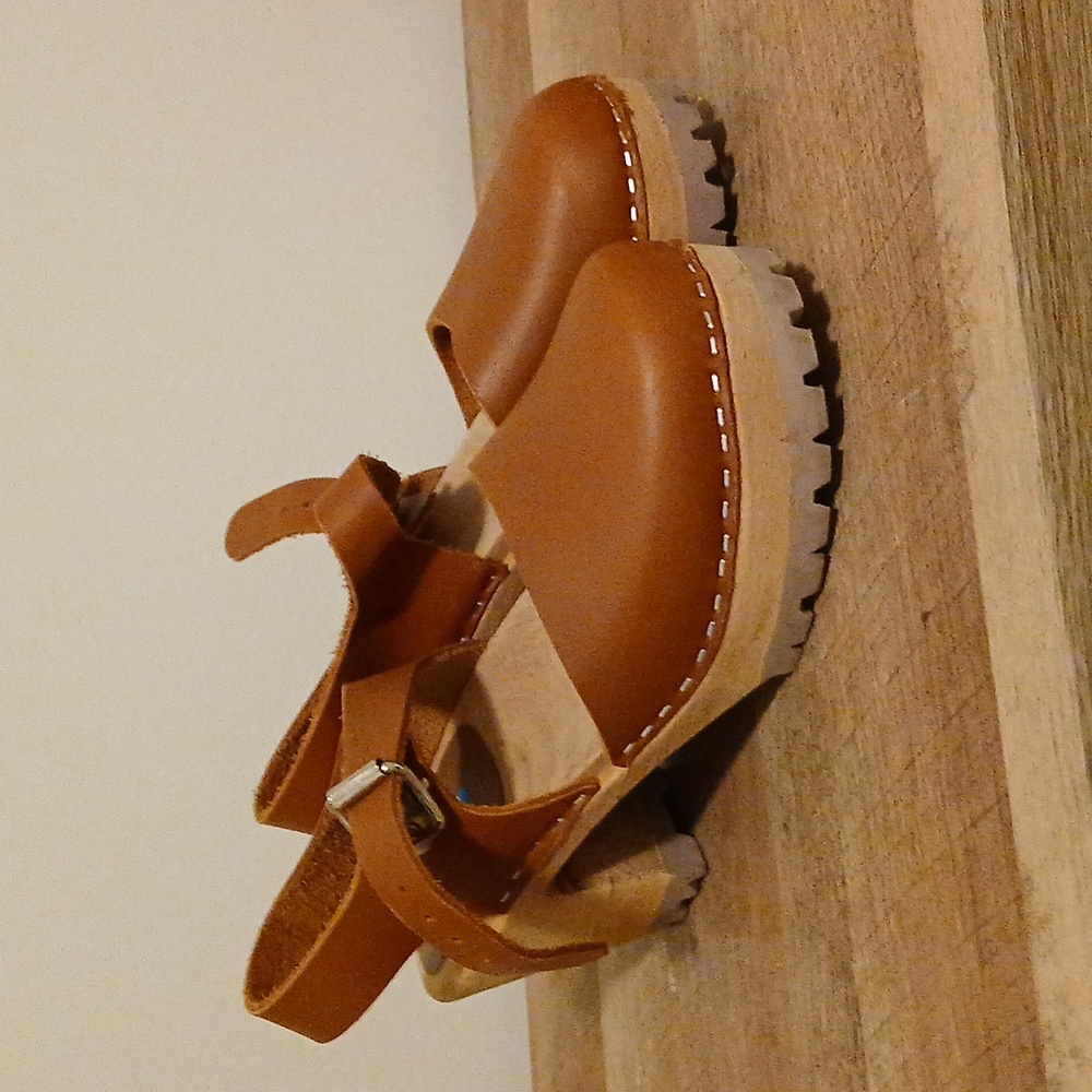 MIA ABBA CLOGS SZ 38